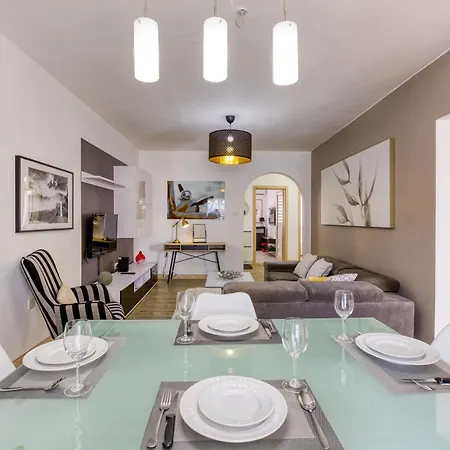 Lejlighed Modern 2br With Private Balcony In Swieqi By 360 Estates