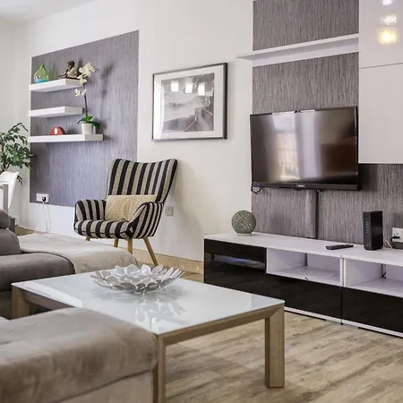 Modern 2br With Private Balcony In Swieqi By 360 Estates *