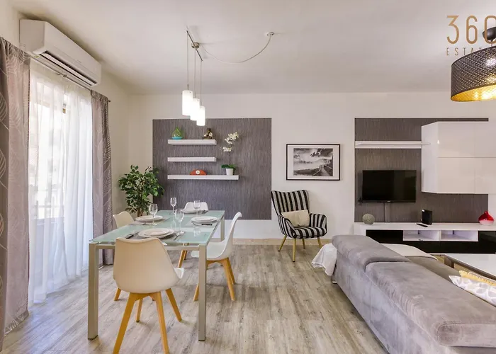 Modern 2br With Private Balcony In Swieqi By 360 Estates 아파트